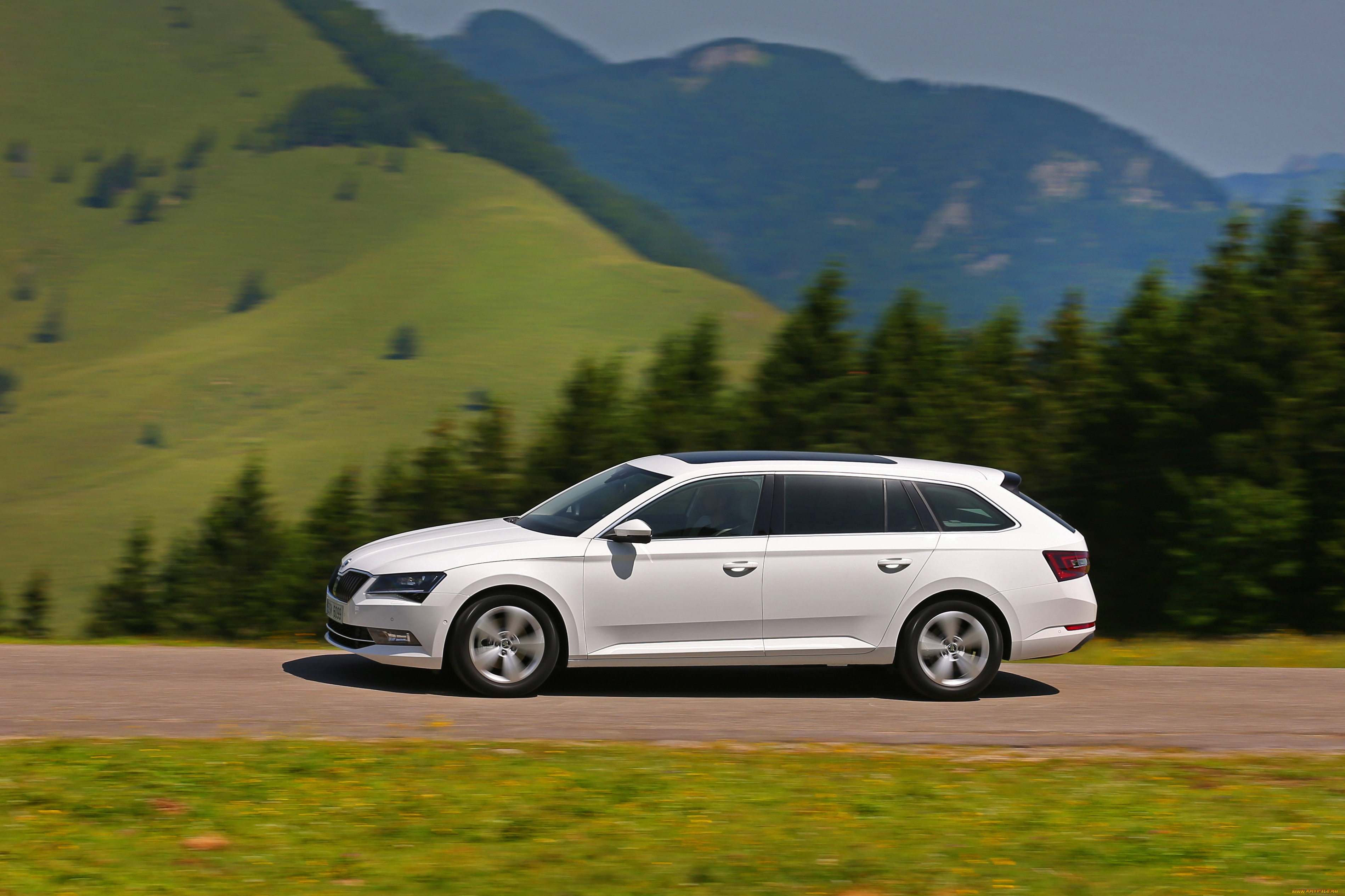 Skoda Superb Combi